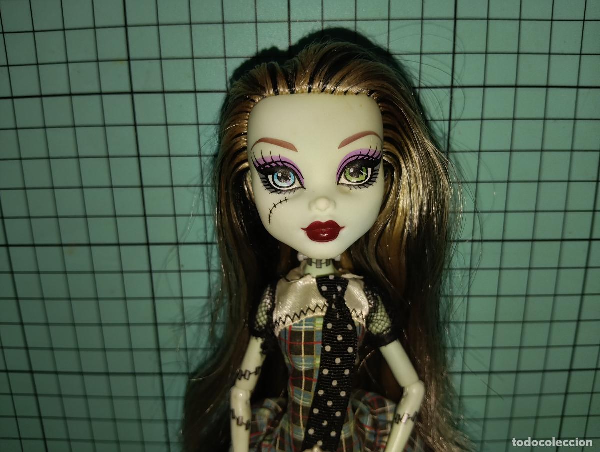 Mu&ntilde;ecas modernas: Mu&ntilde;eca Monster high Frankie Stein - Foto 1