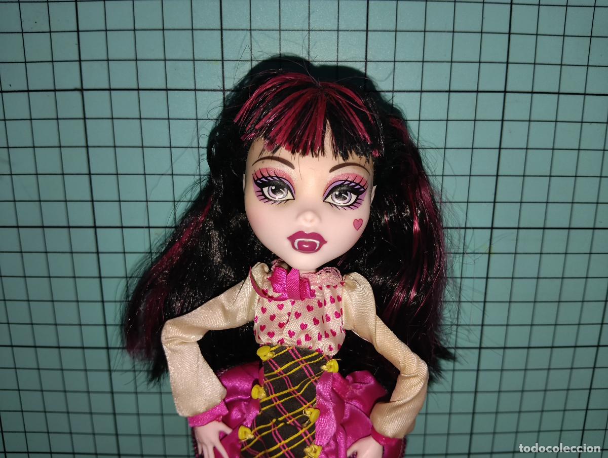 Mu&ntilde;ecas modernas: Mu&ntilde;eca Monster high Draculaura - Foto 1