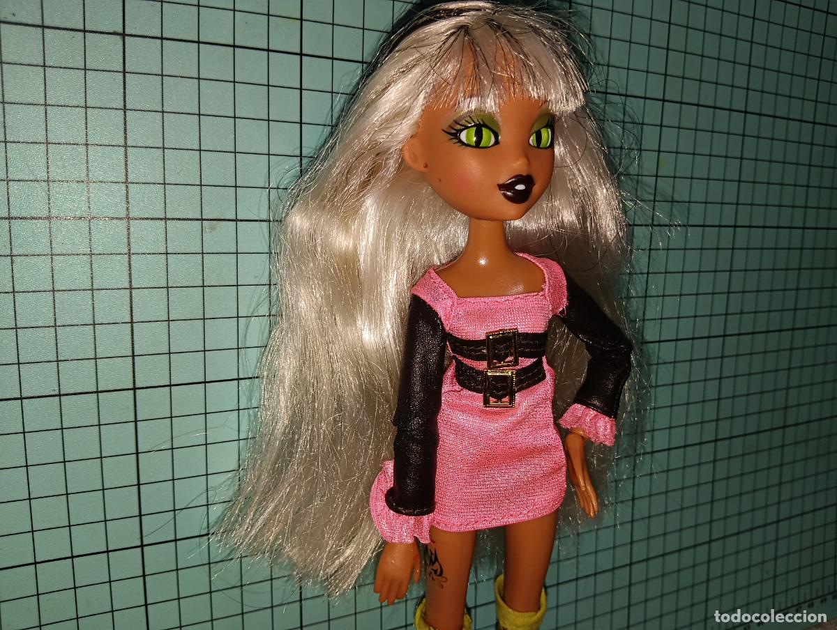 Mu&ntilde;ecas modernas: Mu&ntilde;eca Bratzillaz Sashabella Paw - Foto 2