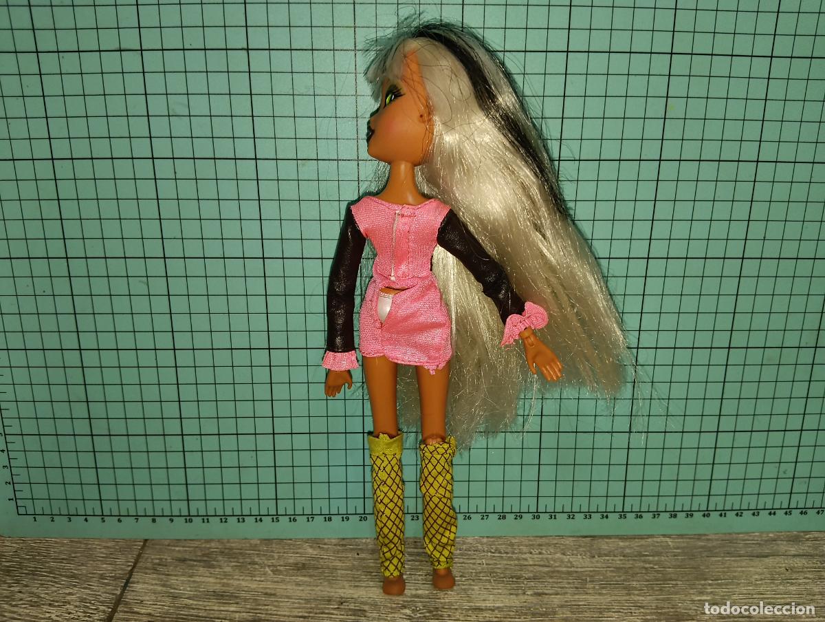 Mu&ntilde;ecas modernas: Mu&ntilde;eca Bratzillaz Sashabella Paw - Foto 8