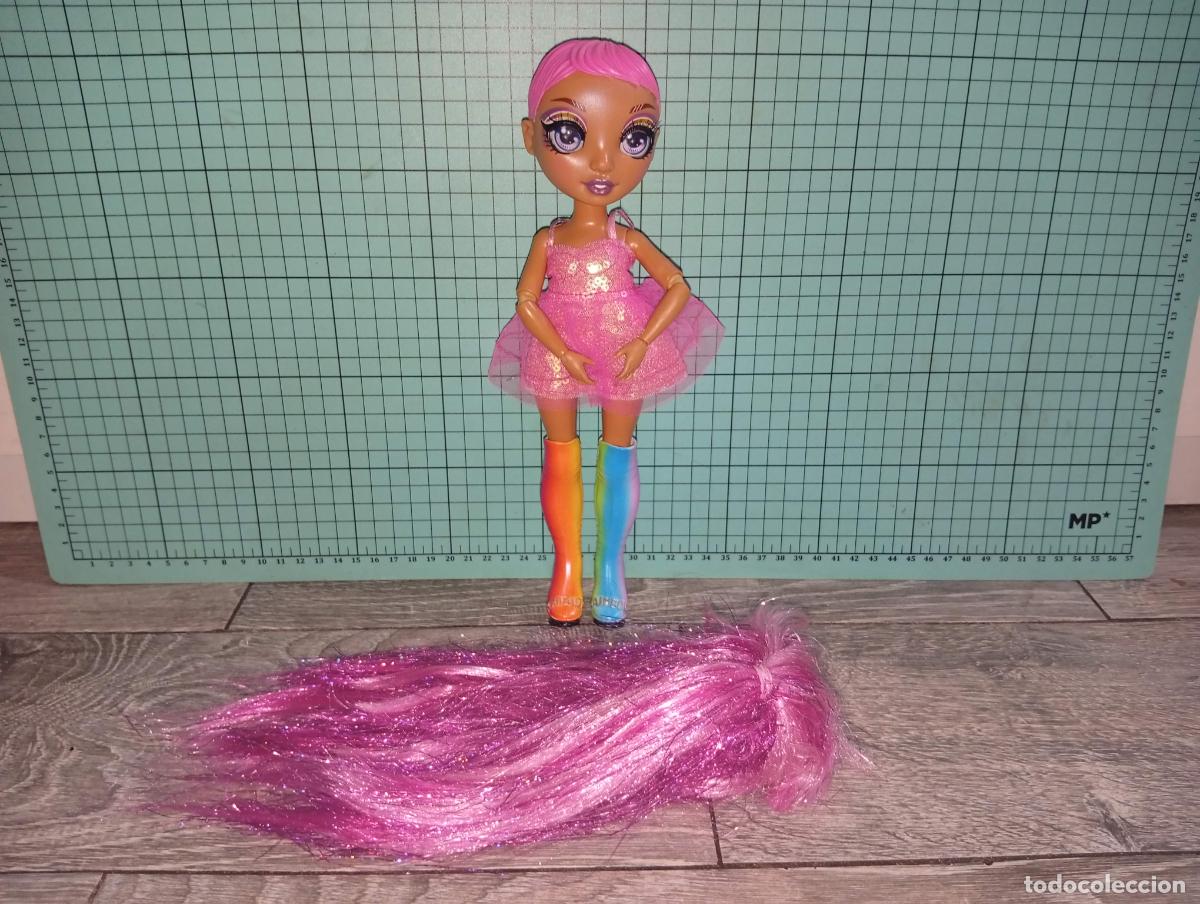 Mu&ntilde;ecas modernas: Mu&ntilde;eca Rainbow high fashion studio - Foto 5
