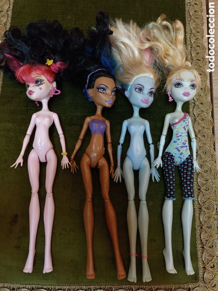 Mu&ntilde;ecas modernas: LOTE DE 4 MU&Ntilde;ECAS MONSTER HIGH