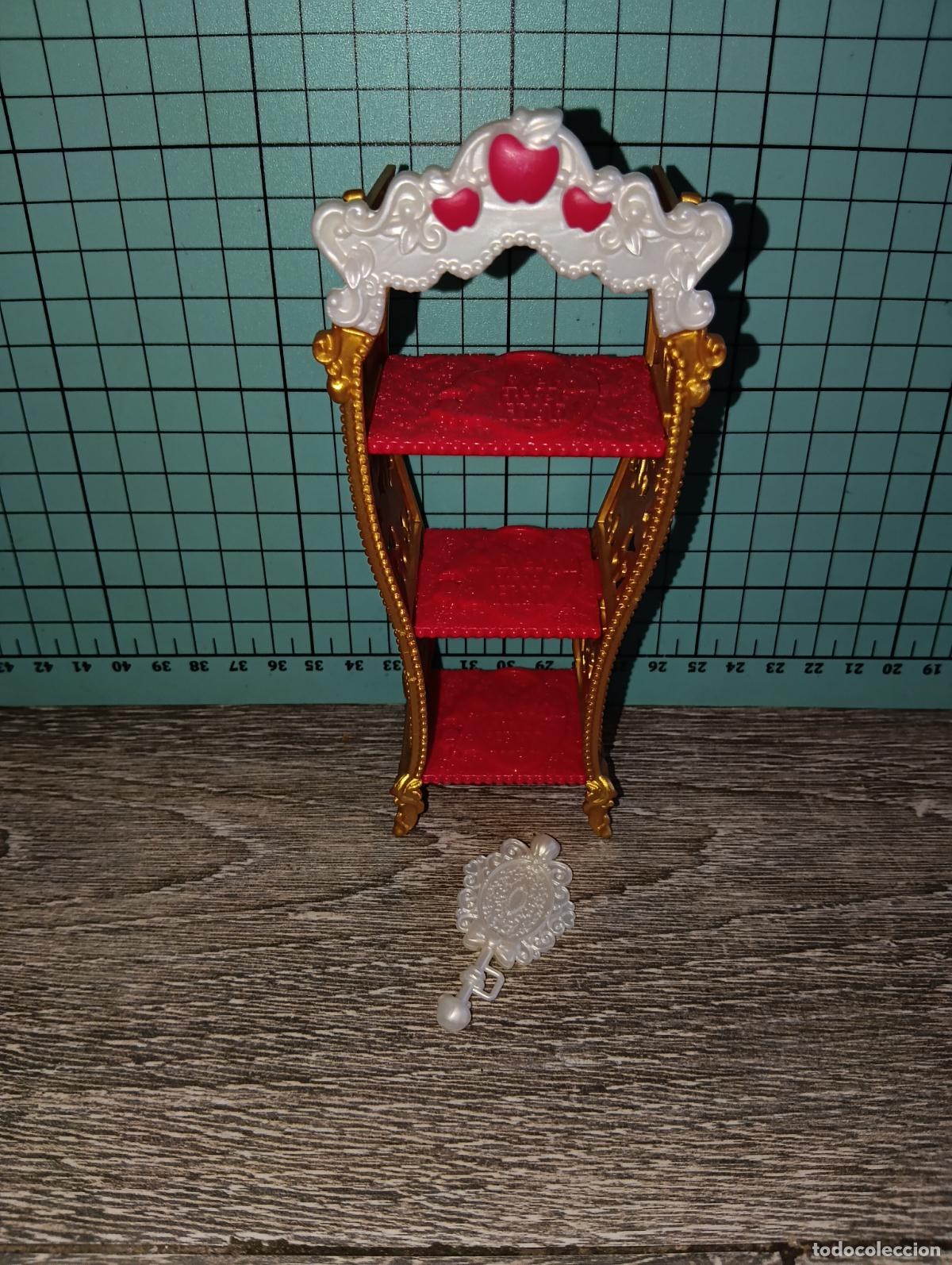 Mu&ntilde;ecas modernas: Mueble c&oacute;moda de mu&ntilde;eca ever after high Apple white - Foto 1