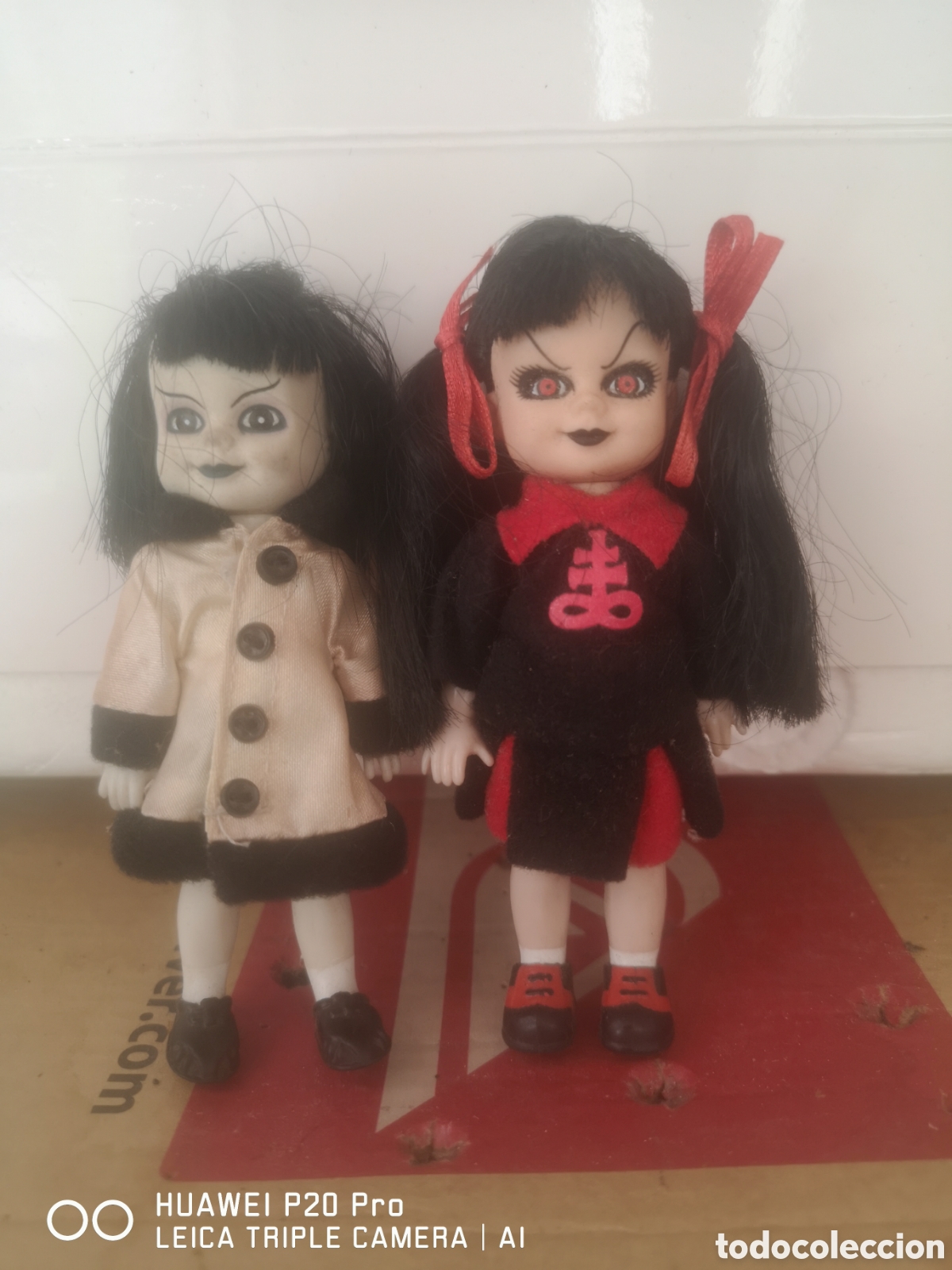 Mu&ntilde;ecas modernas: Living Dead Doll - 2 Mu&ntilde;ecas
