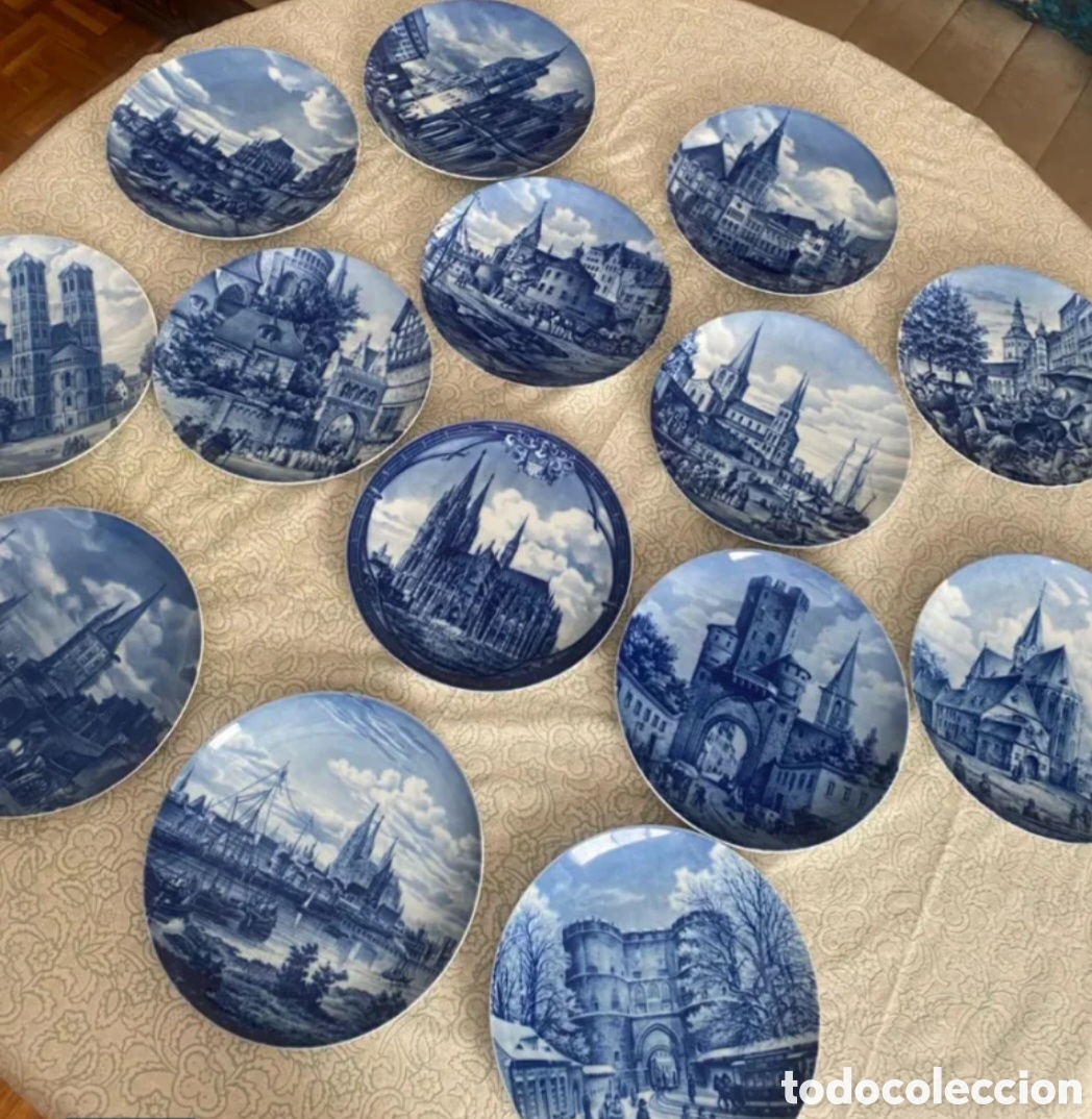 Moderne Puppen: Platos decorativos de alem&aacute;n antiguos