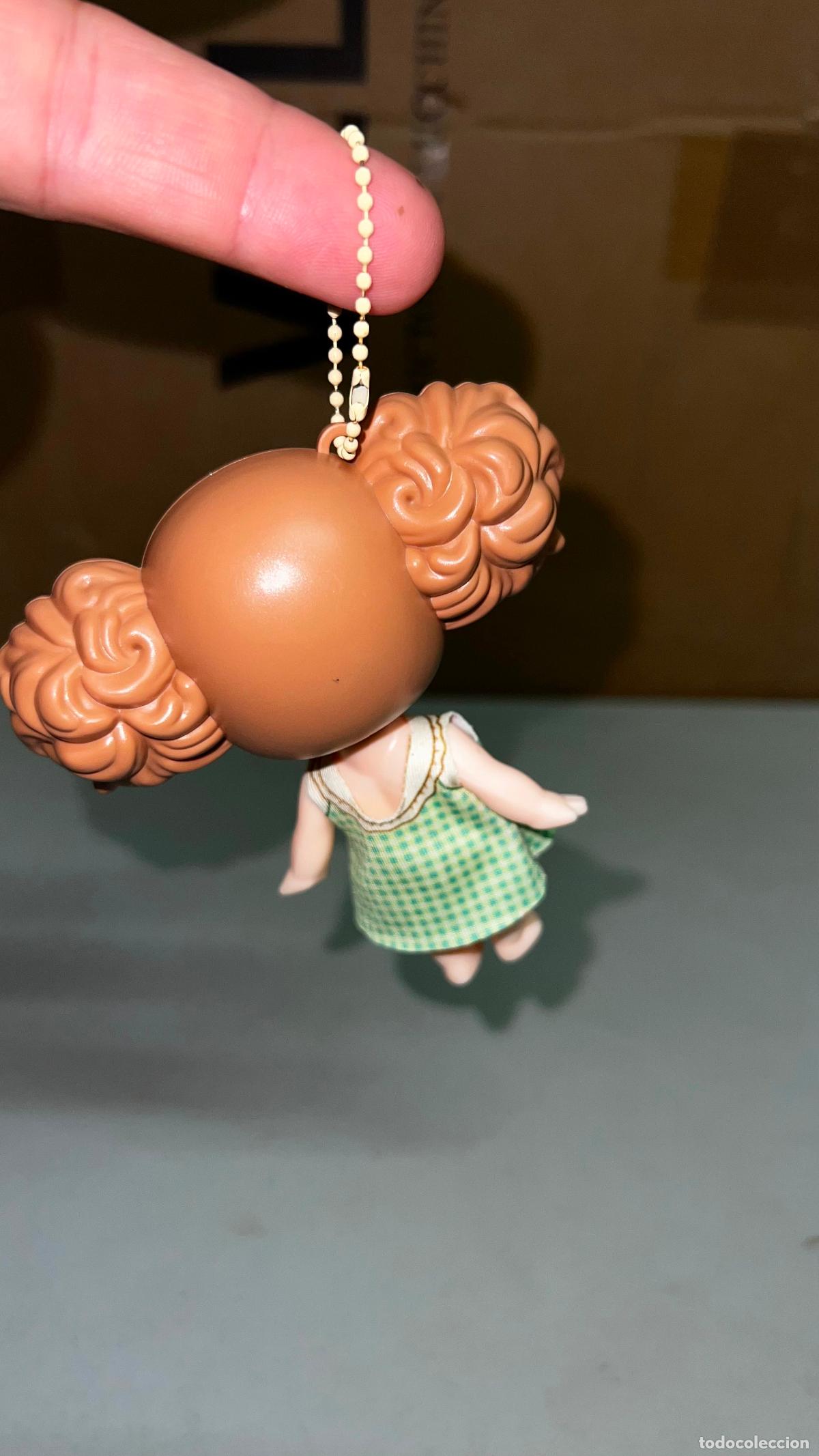 Mu&ntilde;ecas modernas: GRACIOSA MU&Ntilde;ECA TIPO LLAVERO - Foto 3