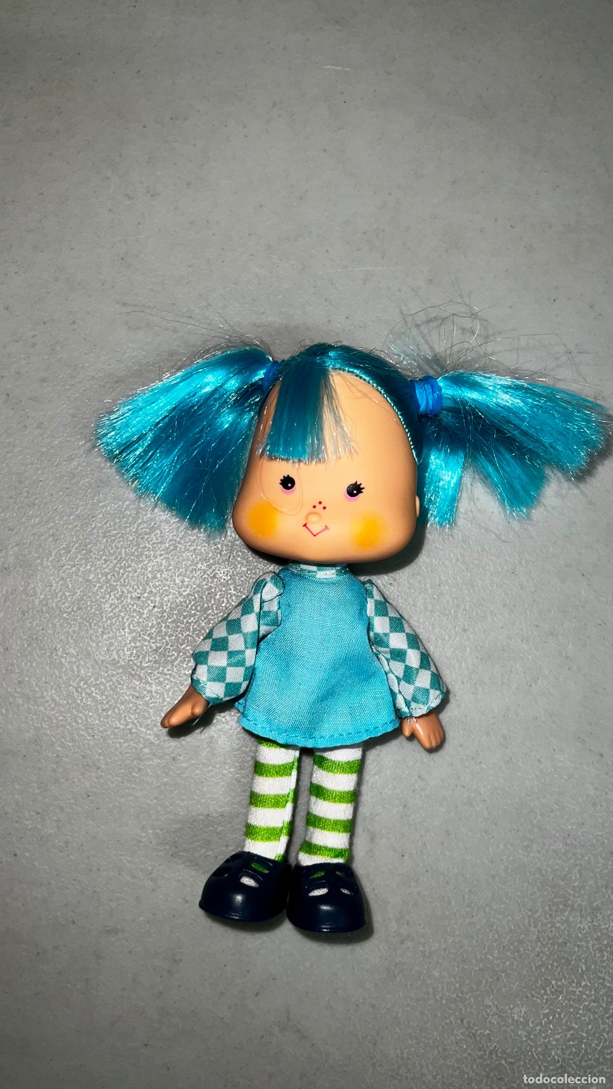 Mu&ntilde;ecas modernas: TARTA DE FRESA - BONITA MU&Ntilde;ECA TARTA DE FRESA PELO AZUL