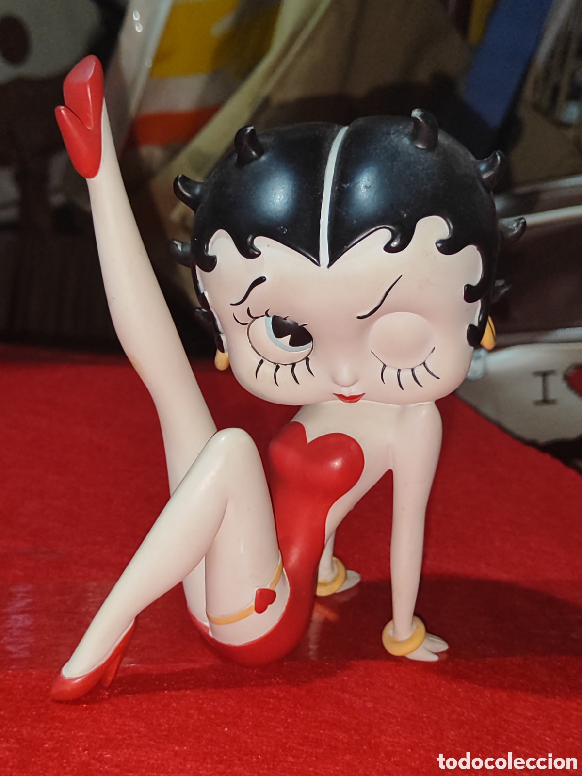 Mu&ntilde;ecas modernas: Original figura Betty boop en resina en pose sexy
