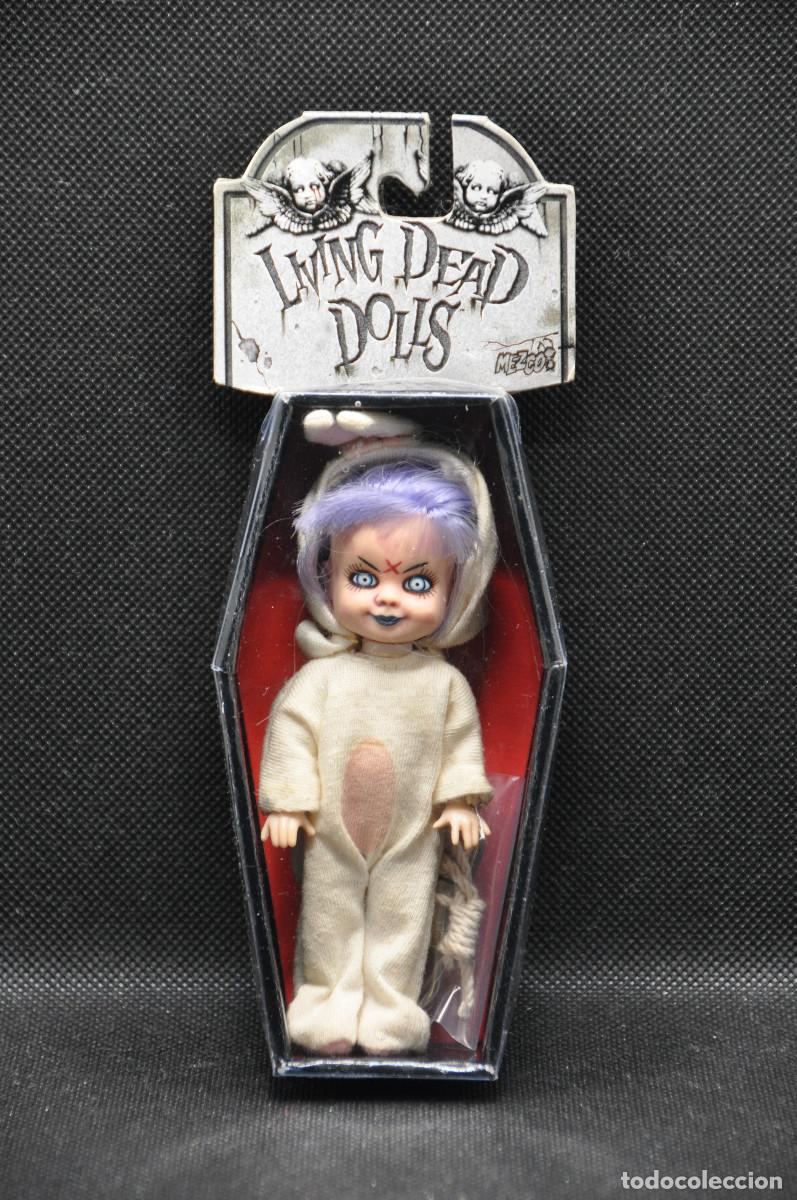 Mu&ntilde;ecas modernas: MU&Ntilde;ECA LIVING DEAD DOLLS (MEZCO 2001)