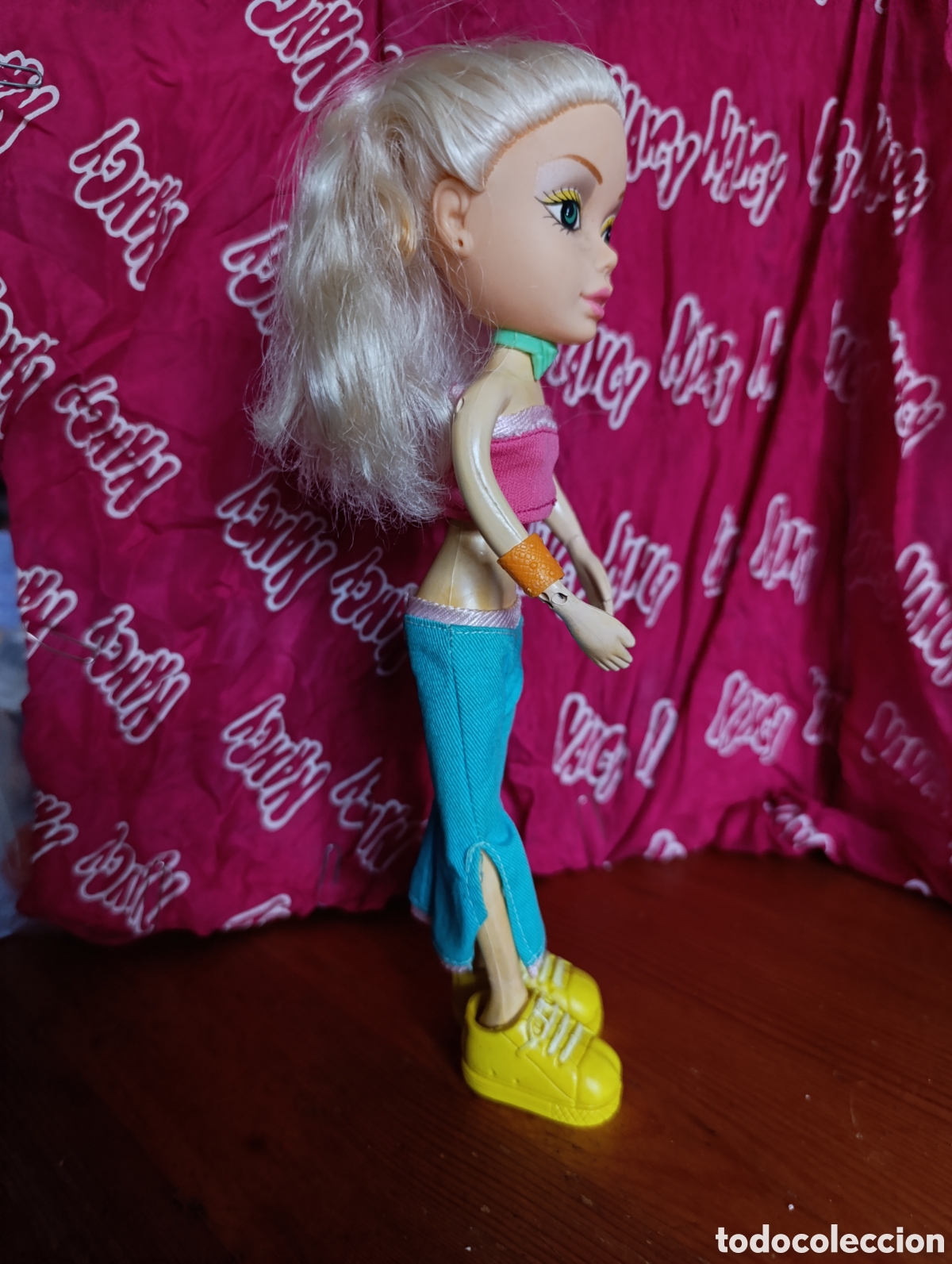 Mu&ntilde;ecas modernas: MU&Ntilde;ECA / DE GOMA / WAISON - 2004 - Foto 2
