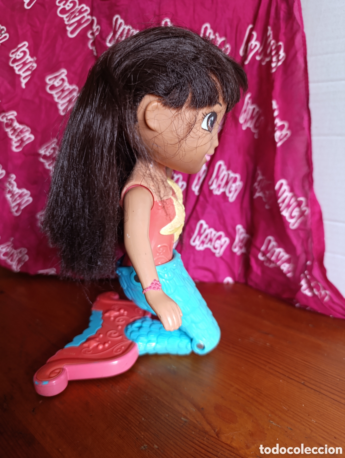 Mu&ntilde;ecas modernas: MU&Ntilde;ECA NADADORA / DE MATTEL - 2011 / FUNCIONANDO - Foto 2