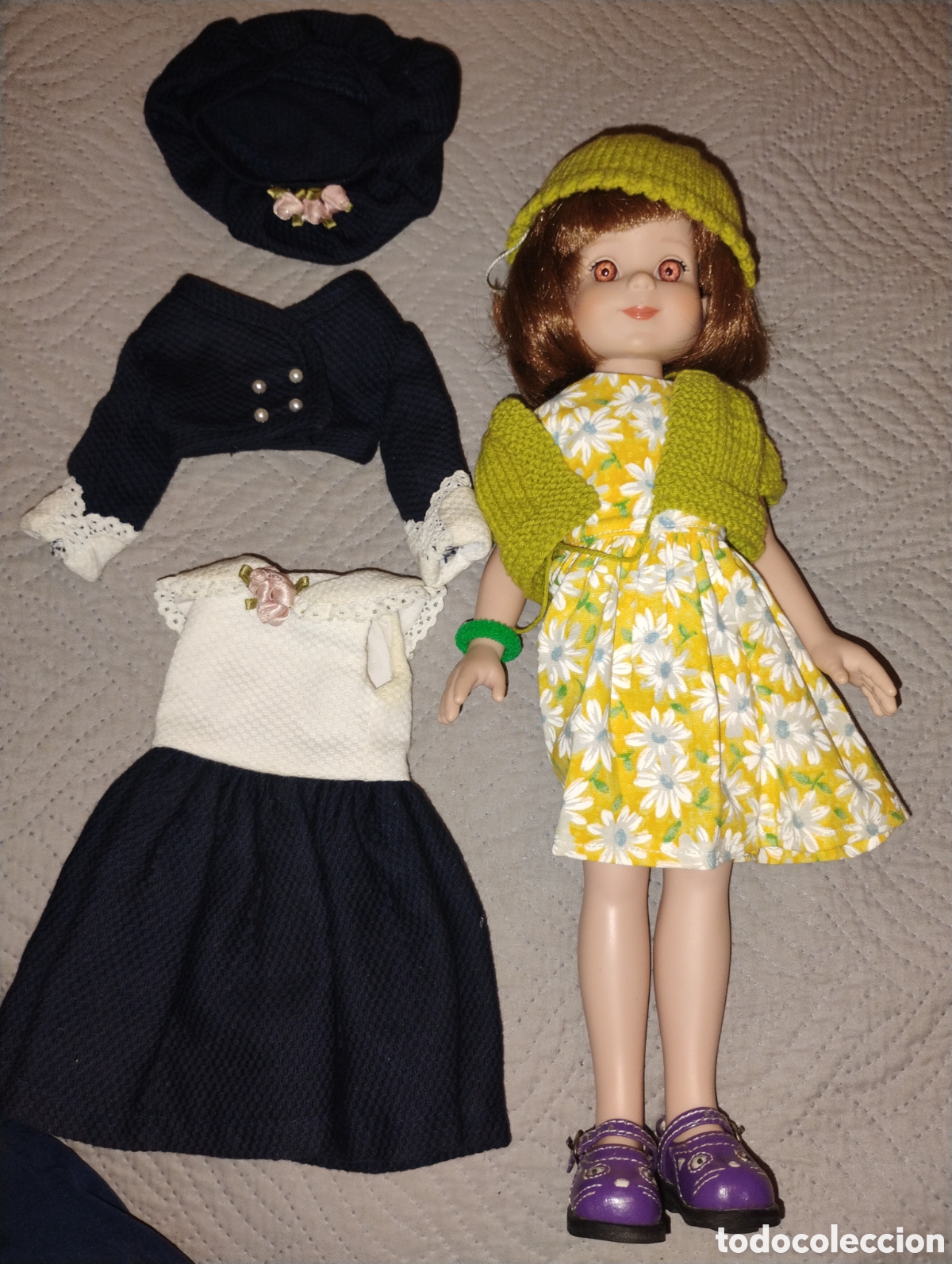 Mu&ntilde;ecas modernas: &diams; Lote Mu&ntilde;eca Betsy McCall 14&rdquo; (34 cm) Robert Tonner + 2 Conjuntos, 1 Original (1998)