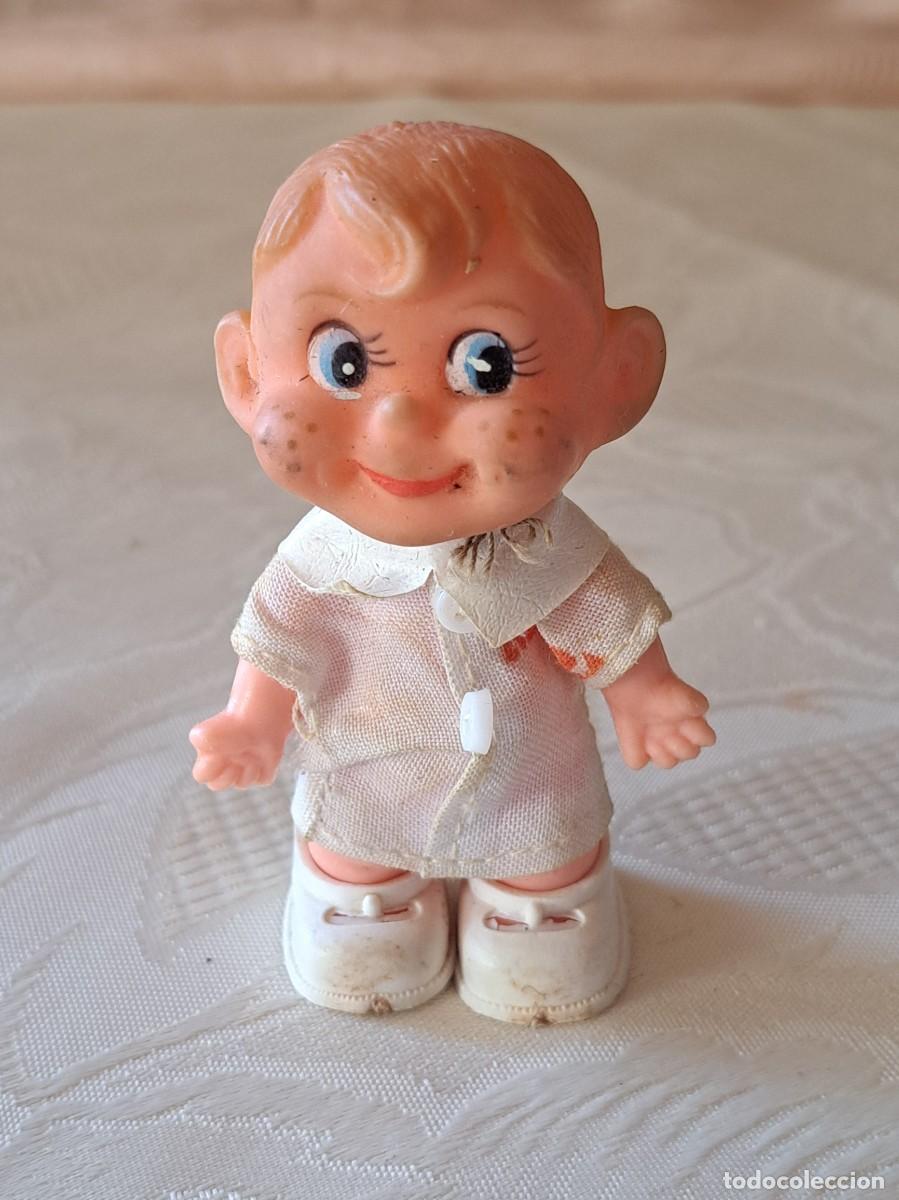 Mu&ntilde;ecas modernas: Mu&ntilde;eco Kewpie peque&ntilde;o / A&ntilde;os 60