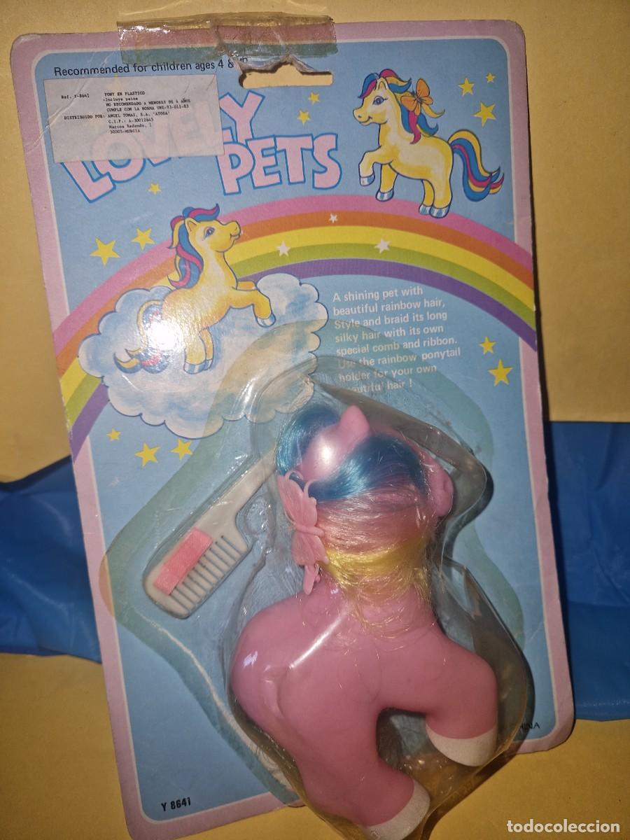 Mu&ntilde;ecas modernas: LOVELY PETS - PONY en su blister original