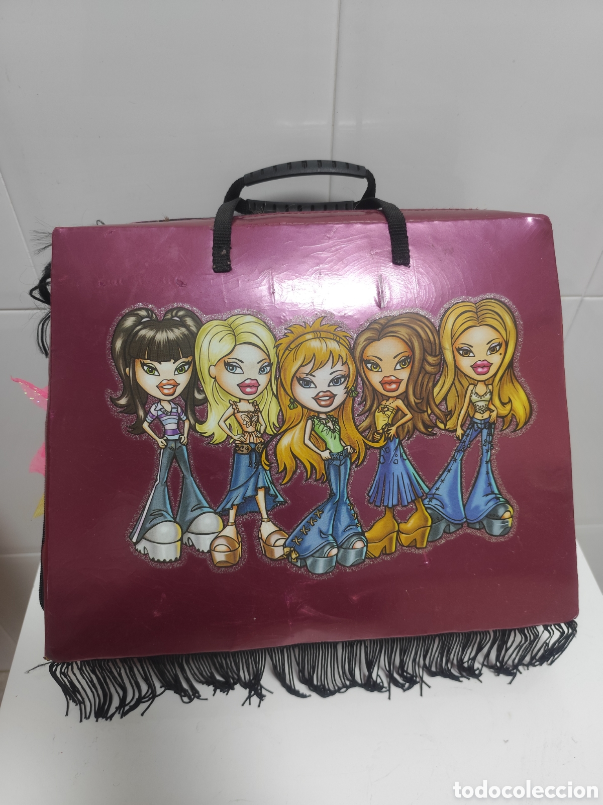 Mu&ntilde;ecas modernas: Bratz malet&iacute;n y accesorios