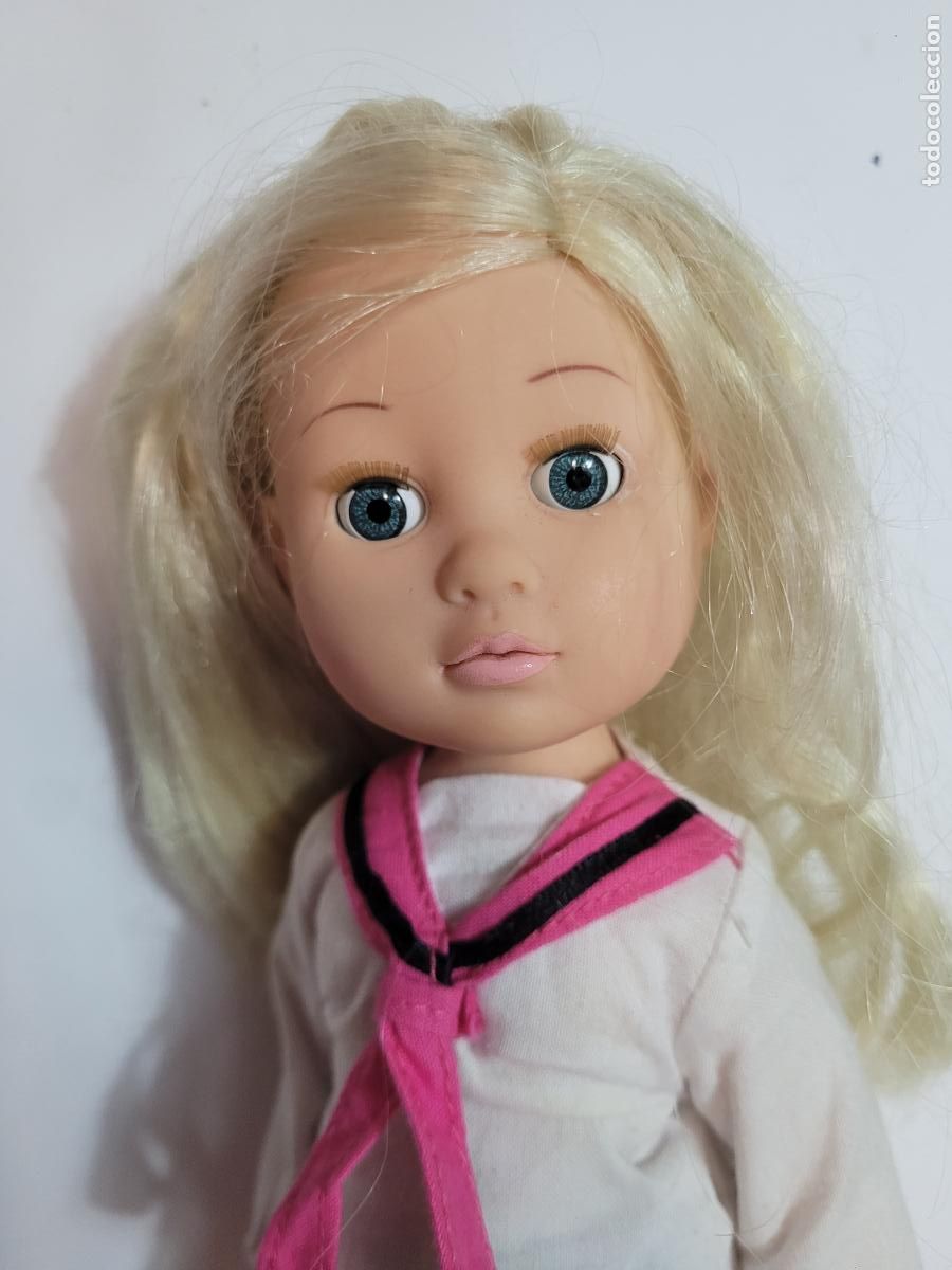 Mu&ntilde;ecas modernas: mu&ntilde;eca madeleine simba colegiala - Foto 5