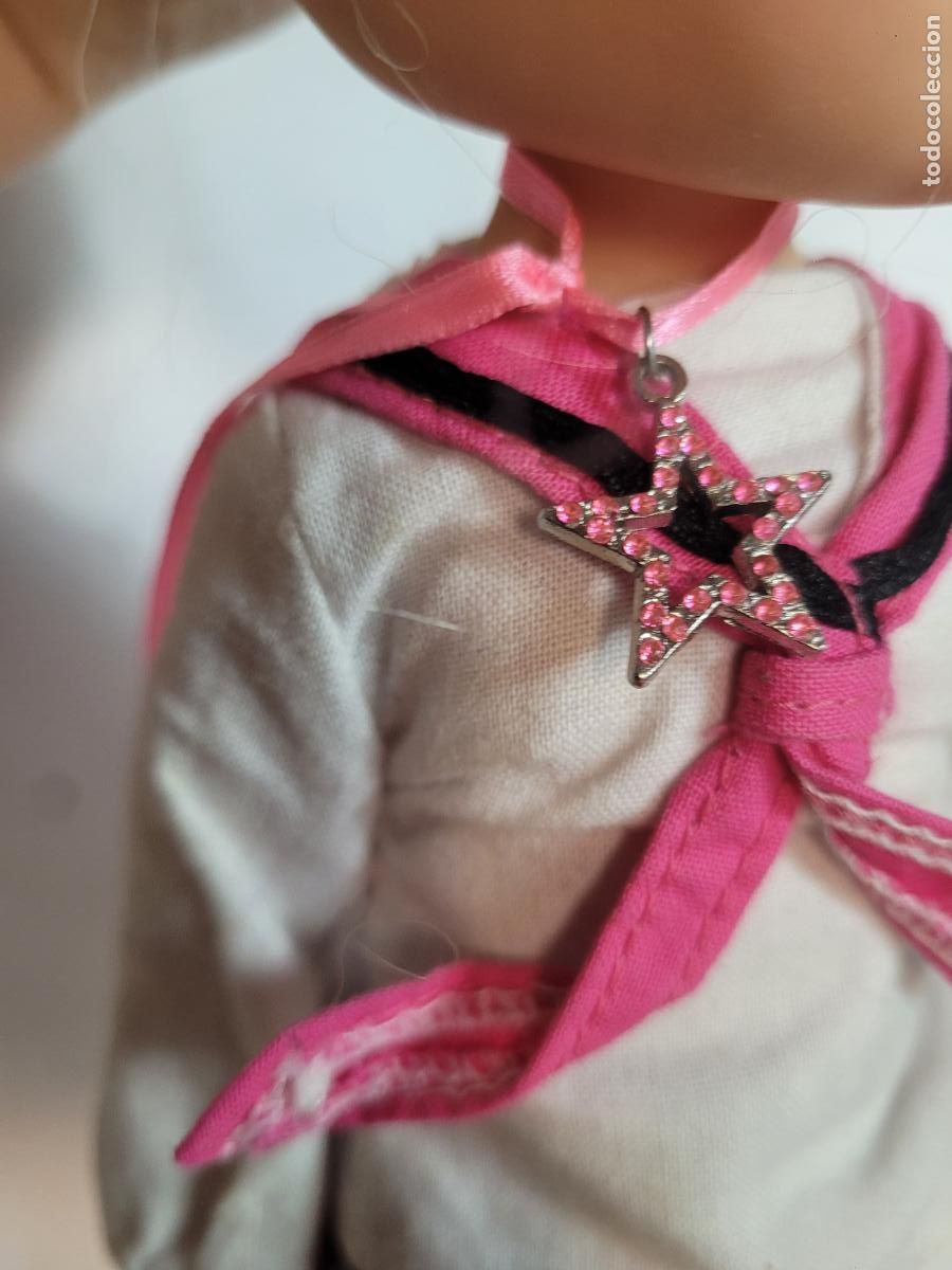 Mu&ntilde;ecas modernas: mu&ntilde;eca madeleine simba colegiala - Foto 7
