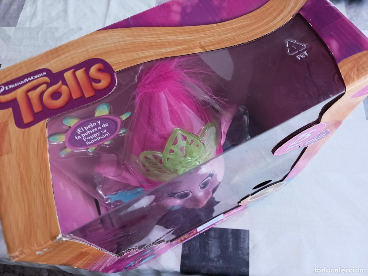 Mu&ntilde;ecas modernas: MU&Ntilde;ECA TROLLS: POPPY MOMENTO ABRAZO - Foto 5
