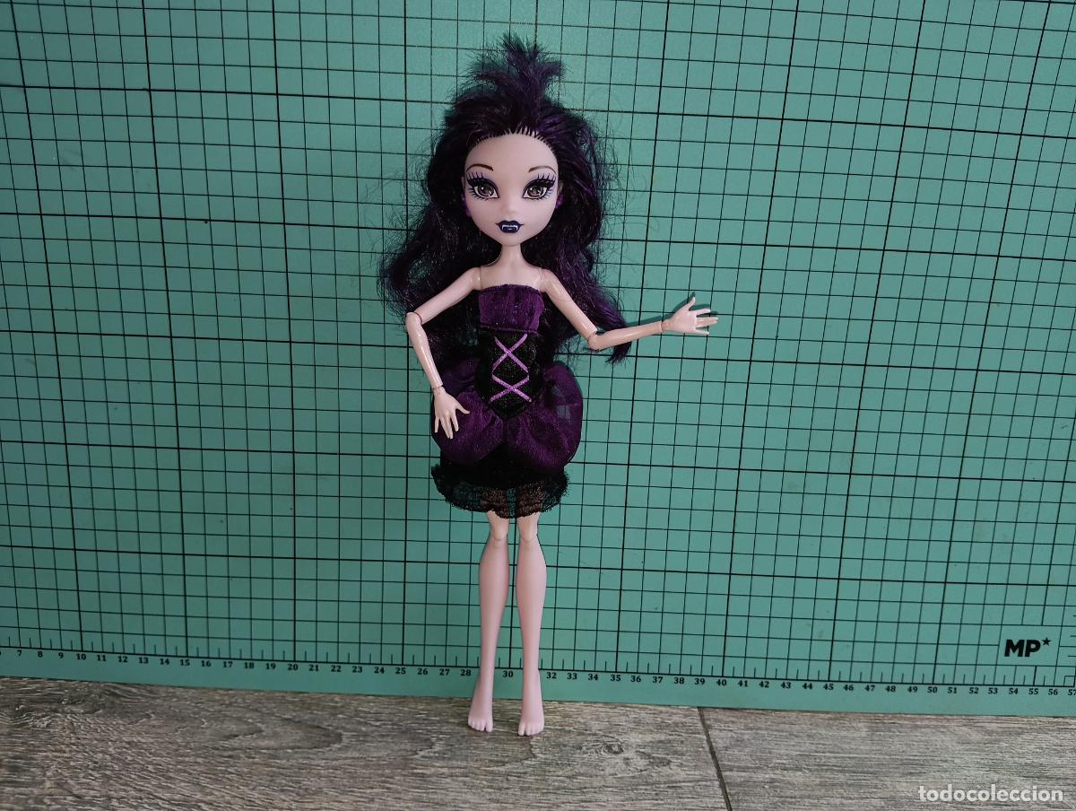 Mu&ntilde;ecas modernas: Mu&ntilde;eca Monster high Elissabat - Foto 10