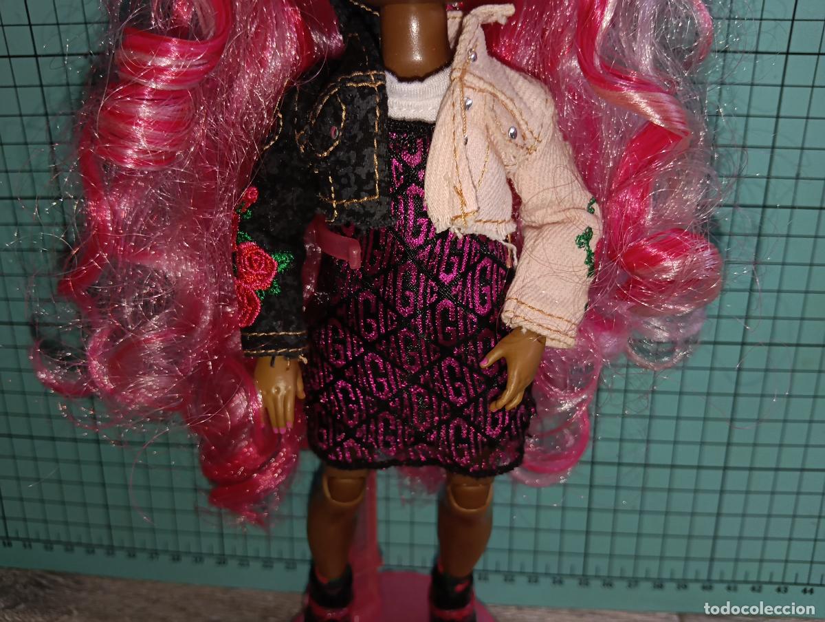 Mu&ntilde;ecas modernas: Mu&ntilde;eca Rainbow High Daria Roselyn - Foto 3