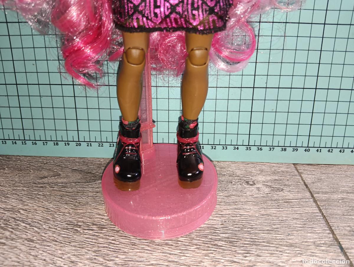 Mu&ntilde;ecas modernas: Mu&ntilde;eca Rainbow High Daria Roselyn - Foto 4