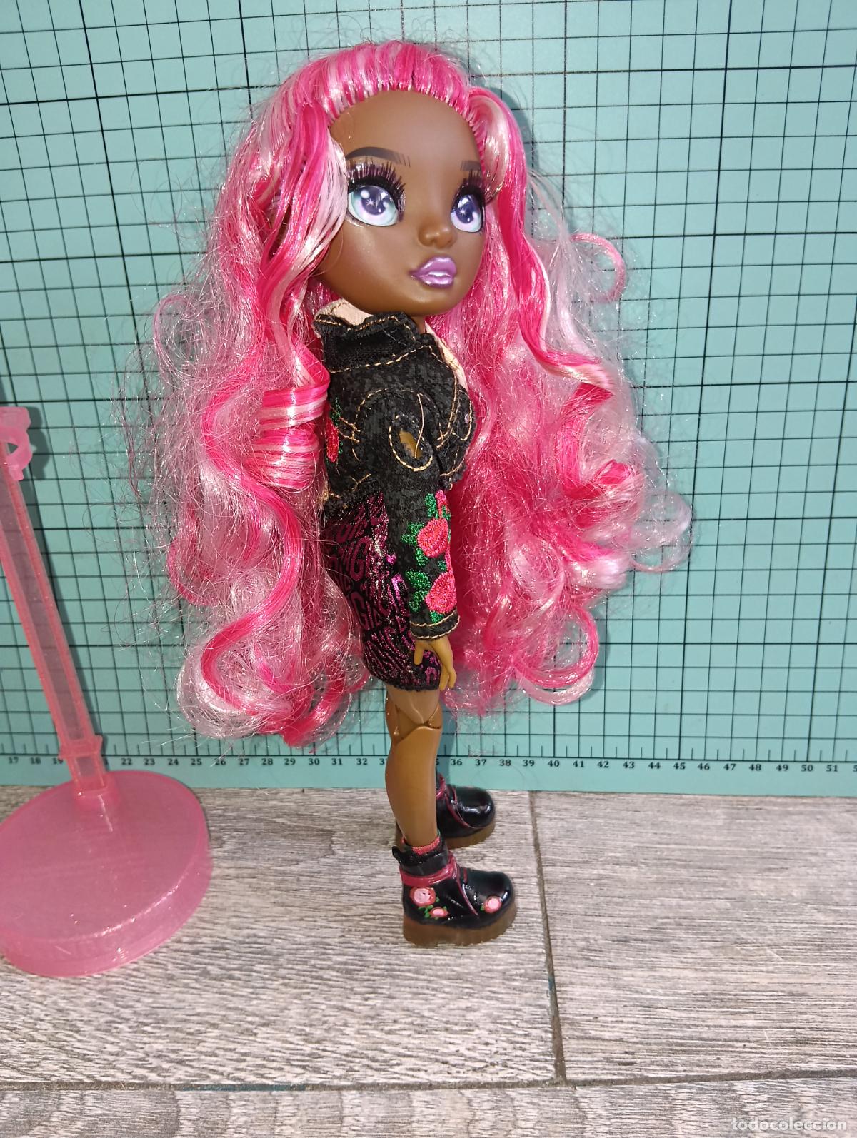 Mu&ntilde;ecas modernas: Mu&ntilde;eca Rainbow High Daria Roselyn - Foto 6