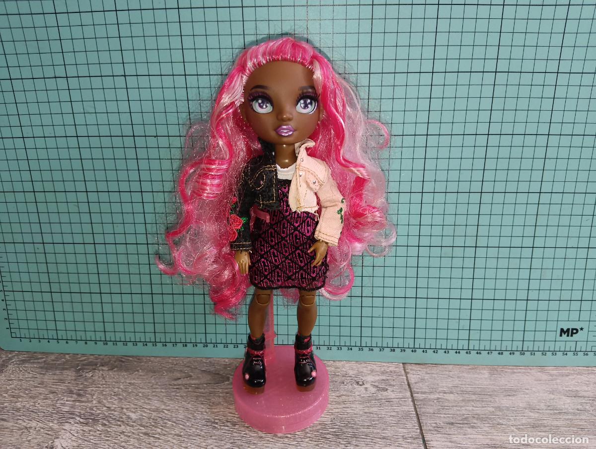 Mu&ntilde;ecas modernas: Mu&ntilde;eca Rainbow High Daria Roselyn - Foto 9
