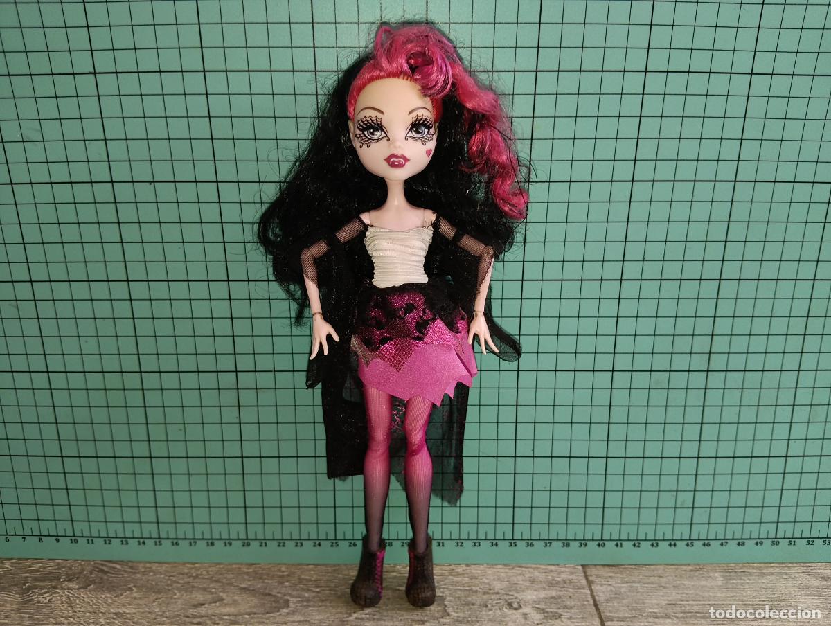 Mu&ntilde;ecas modernas: Mu&ntilde;eca Monster high Draculaura ghouls rules - Foto 9