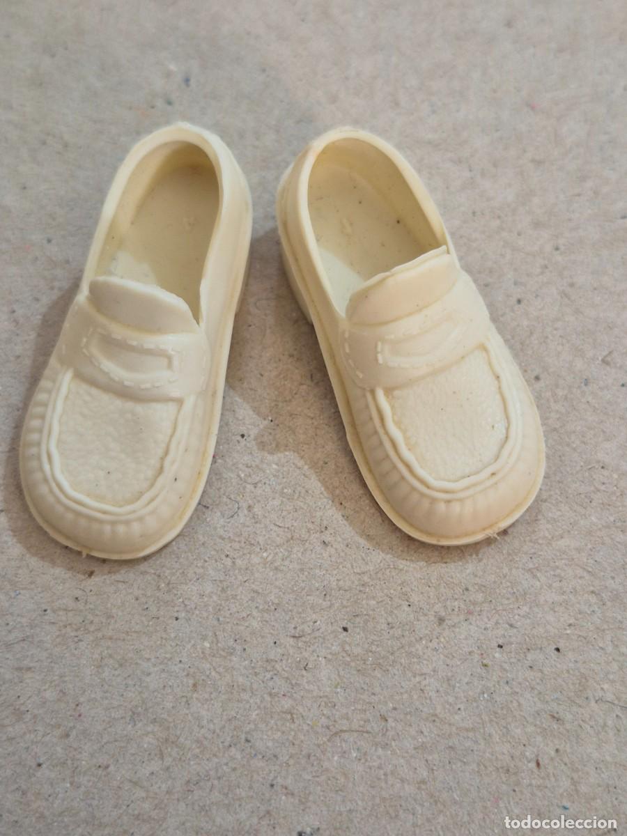 Mu&ntilde;ecas modernas: Zapatos Fanny de Vicma