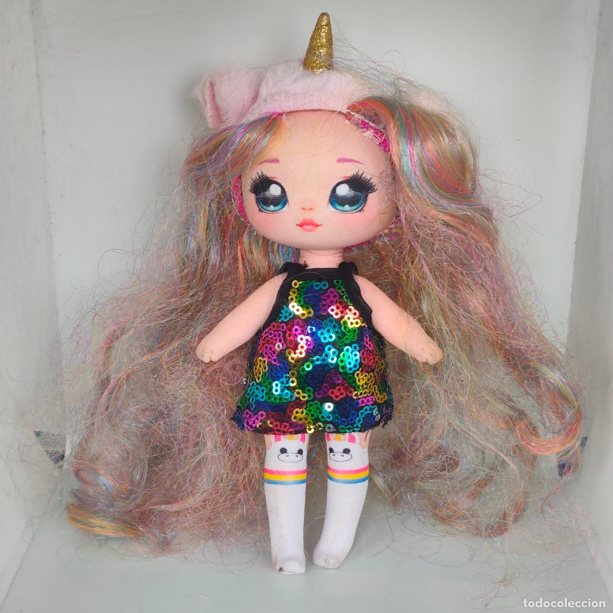 Mu&ntilde;ecas modernas: Na! Na! Na! Mu&ntilde;eca Sorpresa Serie 1 Britney Sparkles Unicornio 7.5&rdquo; Mu&ntilde;eca
