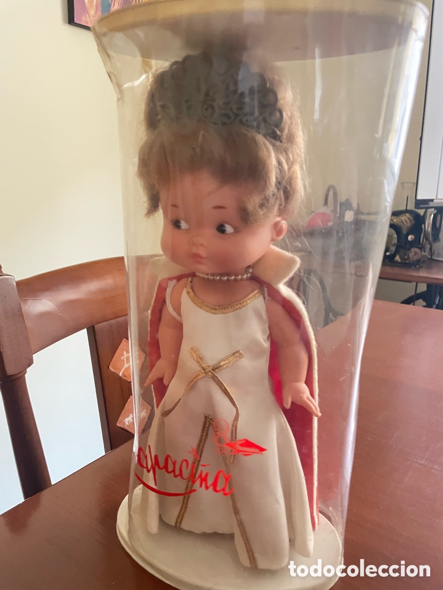 Mu&ntilde;ecas modernas: Mu&ntilde;eca Reina por un d&iacute;a