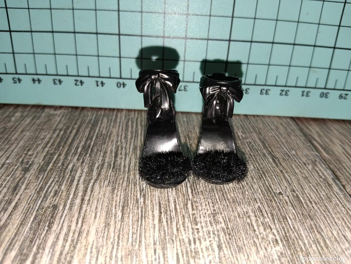 Mu&ntilde;ecas modernas: Zapatos de mu&ntilde;eca Rainbow high Shadow - Foto 3