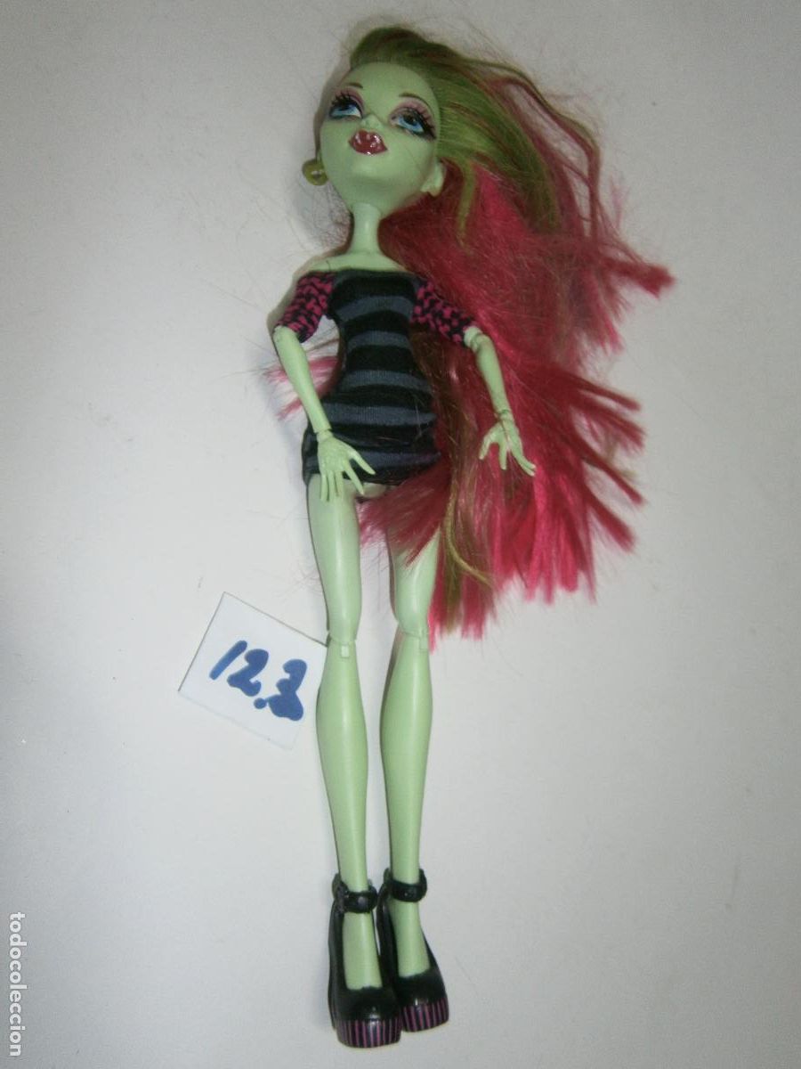 Mu&ntilde;ecas modernas: ANTIGUA MONSTER HIGH - VENUS MCFLYTRAP