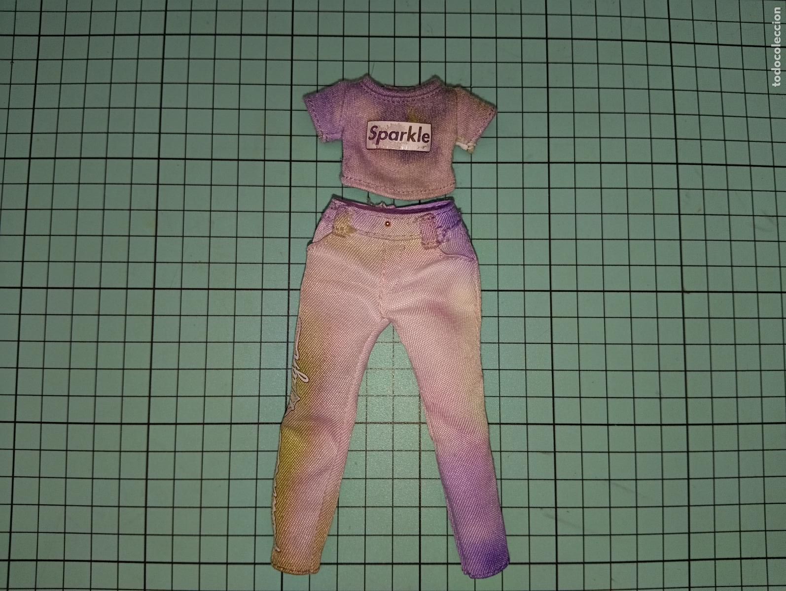 Mu&ntilde;ecas modernas: Conjunto de mu&ntilde;eca Rainbow high
