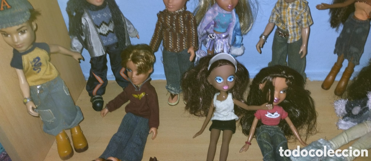Mu&ntilde;ecas modernas: Mega Lote Colecci&oacute;n Bratz Vintage Completa: Mu&ntilde;ecas, Ropa, Malet&iacute;n y Accesorios