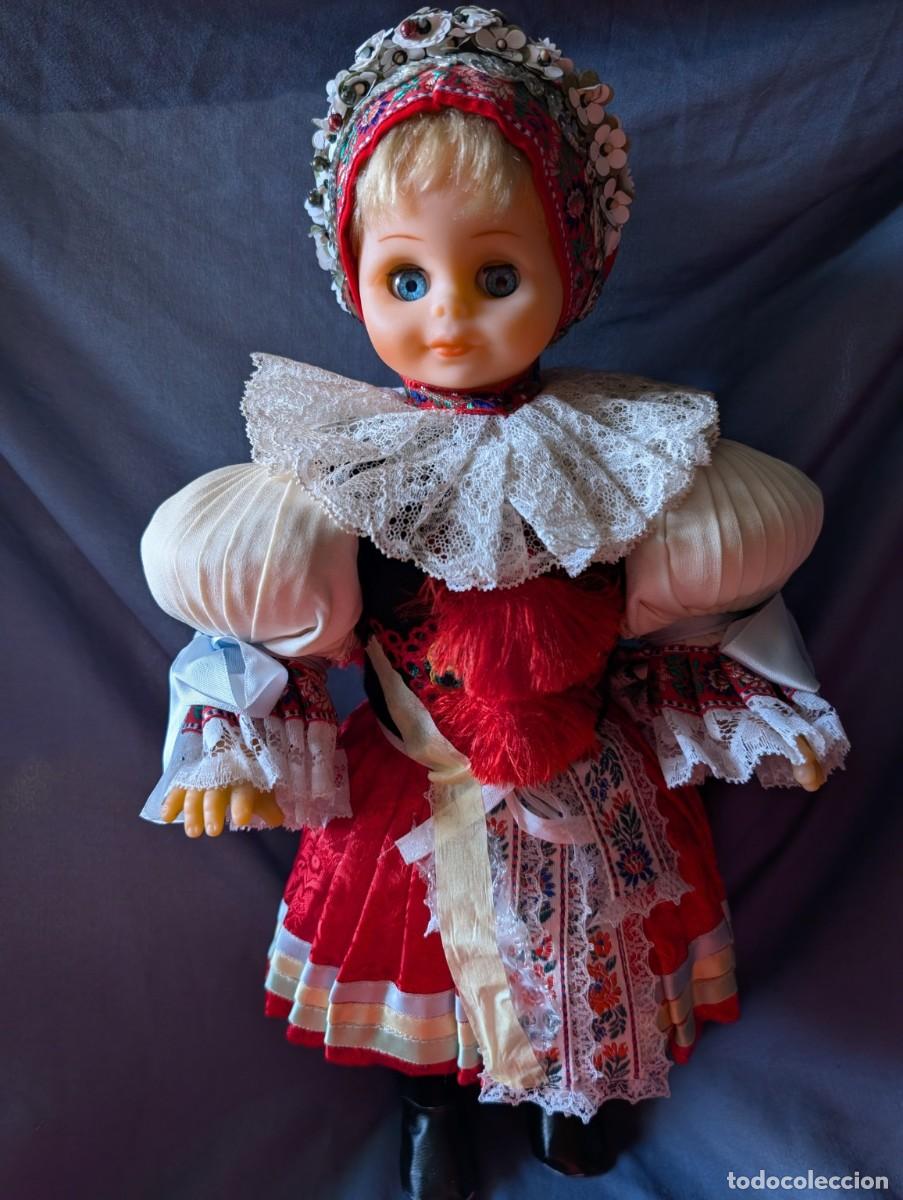 Mu&ntilde;ecas modernas: Mu&ntilde;eca Lidov&aacute; Tvorba Checoslovaquia 45 cm Traje Folcl&oacute;rico Moravia Kroj