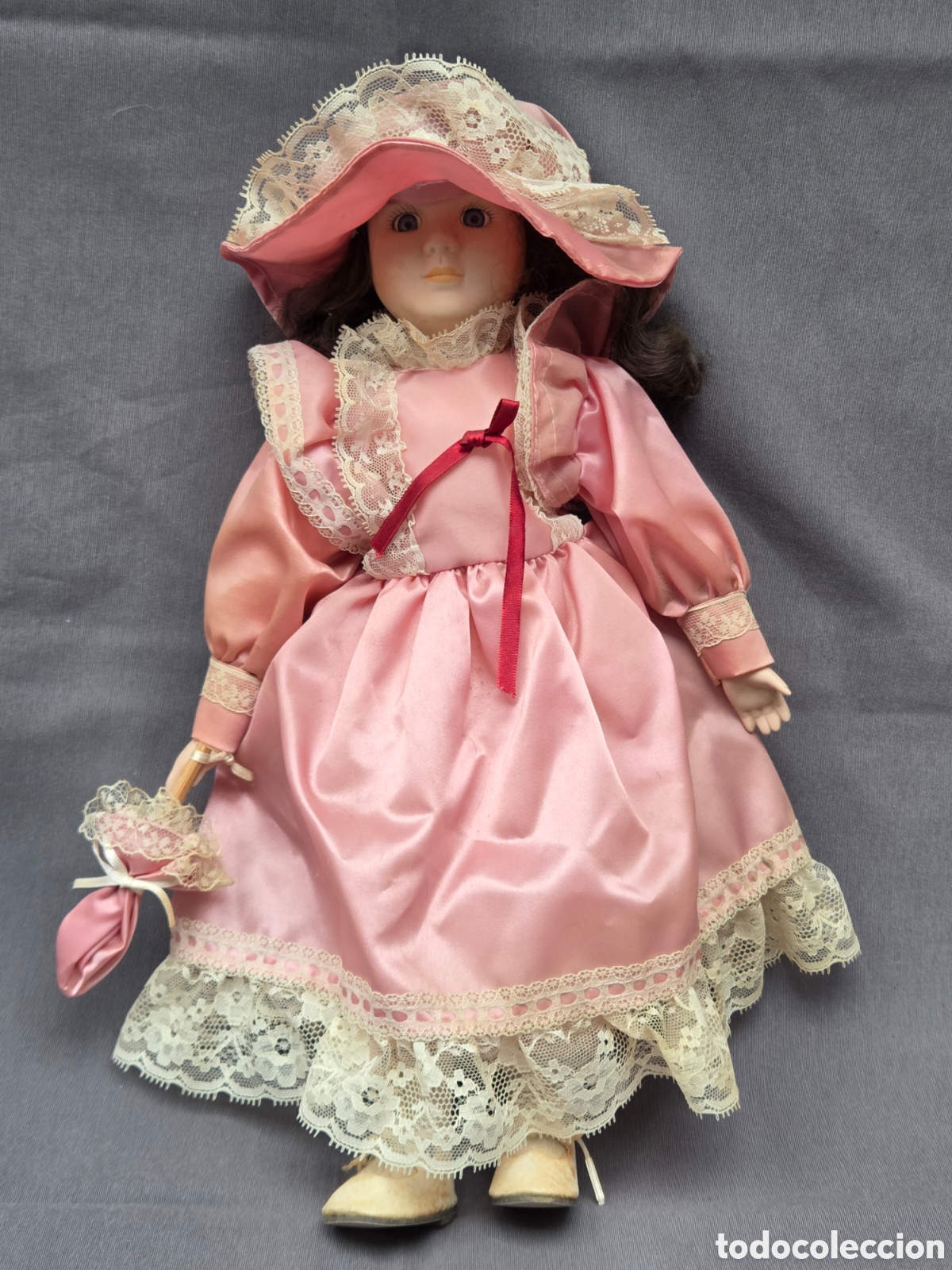 Mu&ntilde;ecas modernas: MU&Ntilde;ECA DE PORCELANA CLASIC COLLECTION