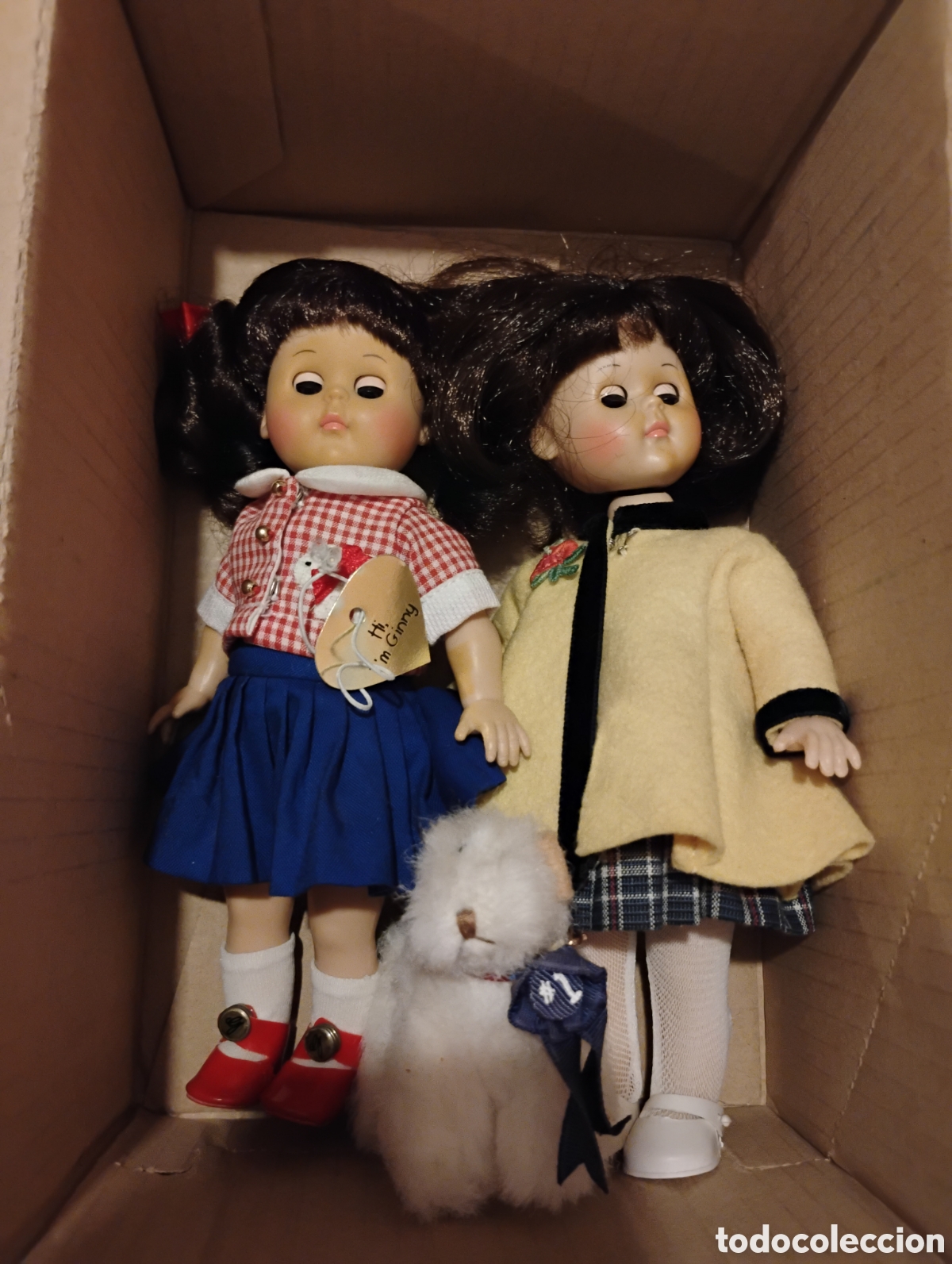 Mu&ntilde;ecas modernas: &diams;Lote Premium: 2 Mu&ntilde;ecas GINNY de VOGUE DOLLS con Armario Estacional Completo (2000-2003) &iexcl;IMPECABLE