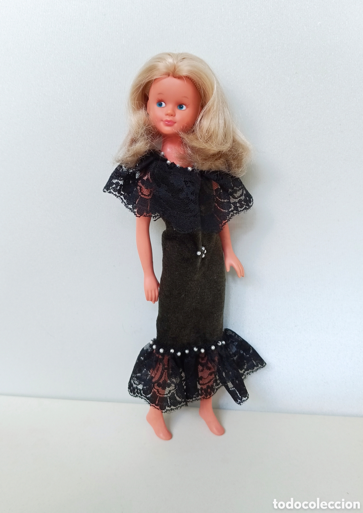 Mu&ntilde;ecas modernas: Mu&ntilde;eca BellaJoy Sebino rubia a&ntilde;os 70 italiana