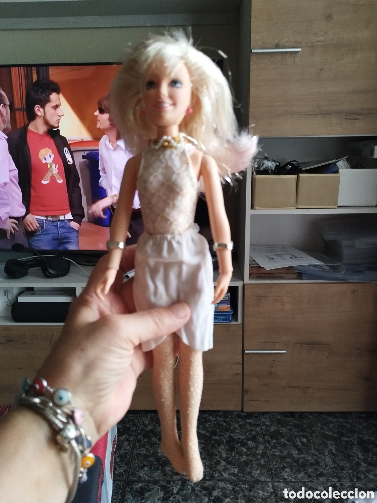 Mu&ntilde;ecas modernas: Jem and the holograms