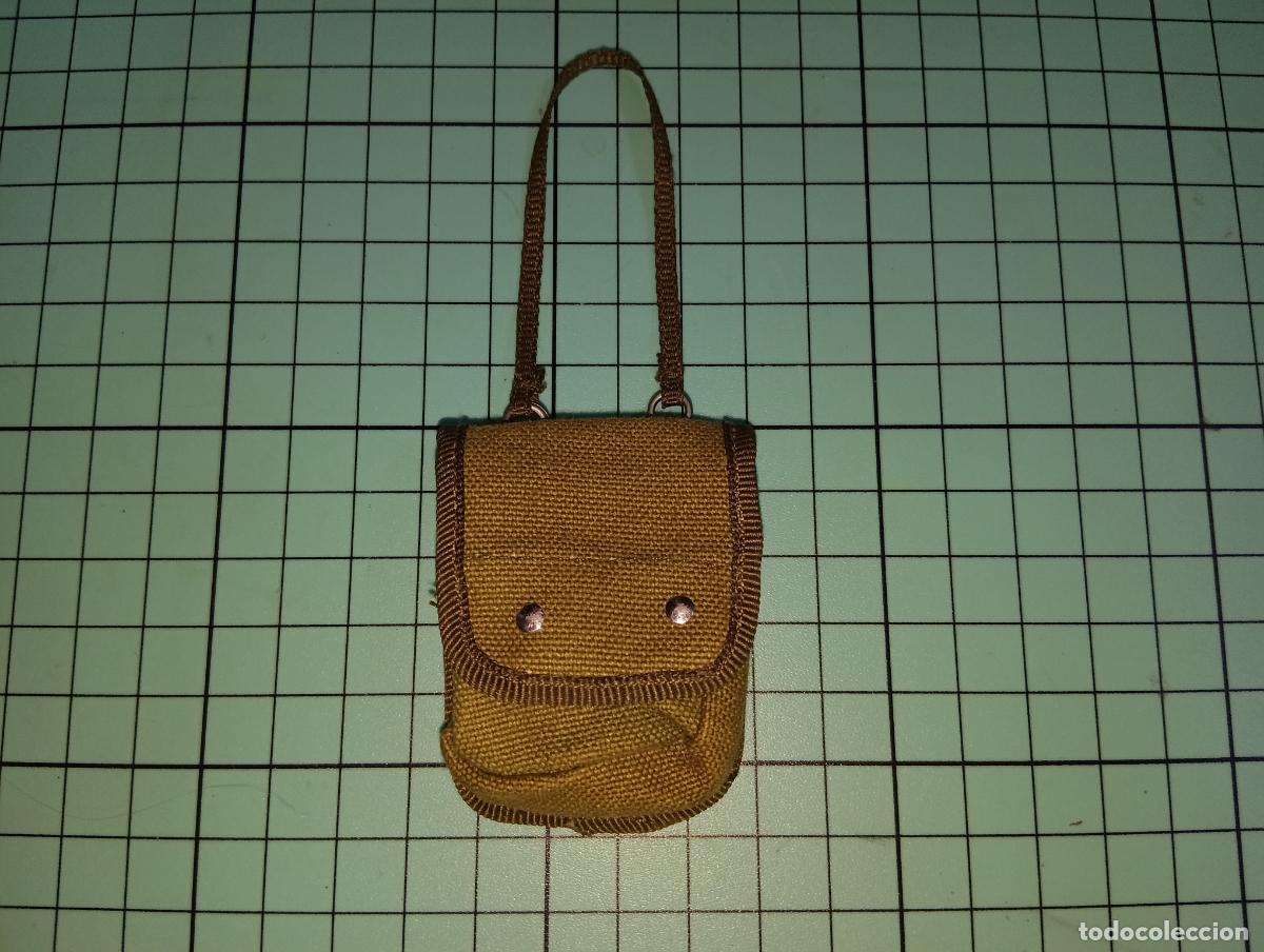 Mu&ntilde;ecas modernas: Bolso de mu&ntilde;eca Bratz