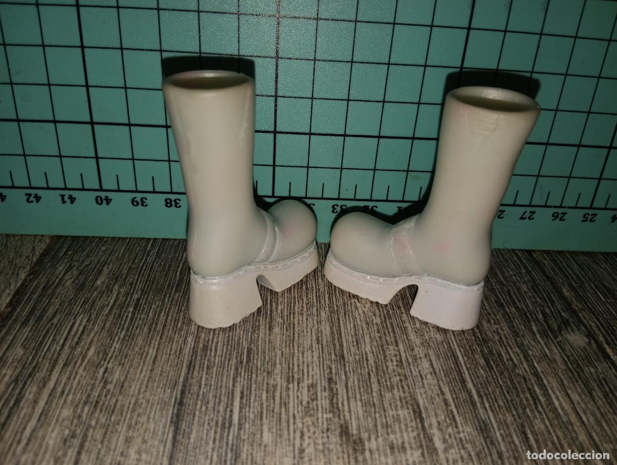Mu&ntilde;ecas modernas: Botas zapatos de mu&ntilde;eca Bratz - Foto 3
