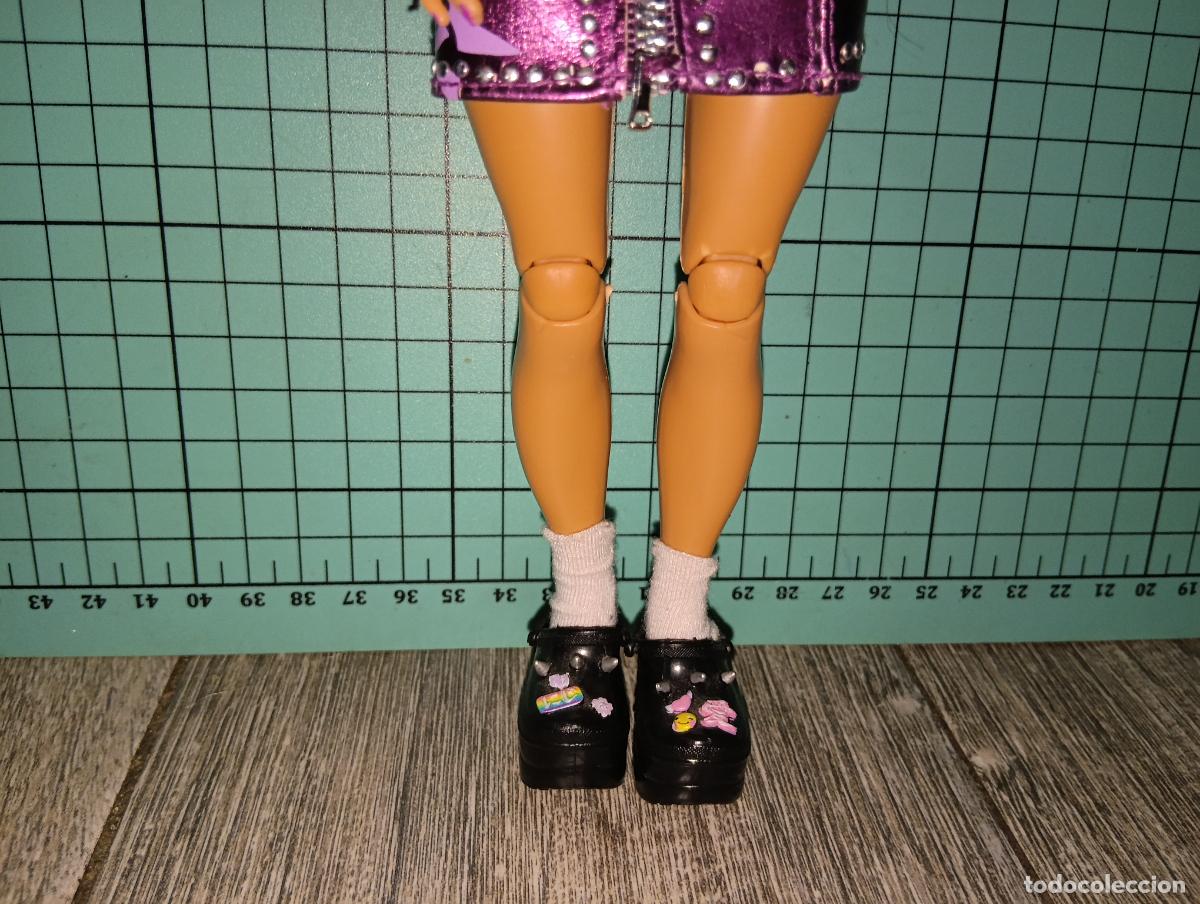 Mu&ntilde;ecas modernas: mu&ntilde;eca Rainbow high Lila Yamamoto - Foto 6