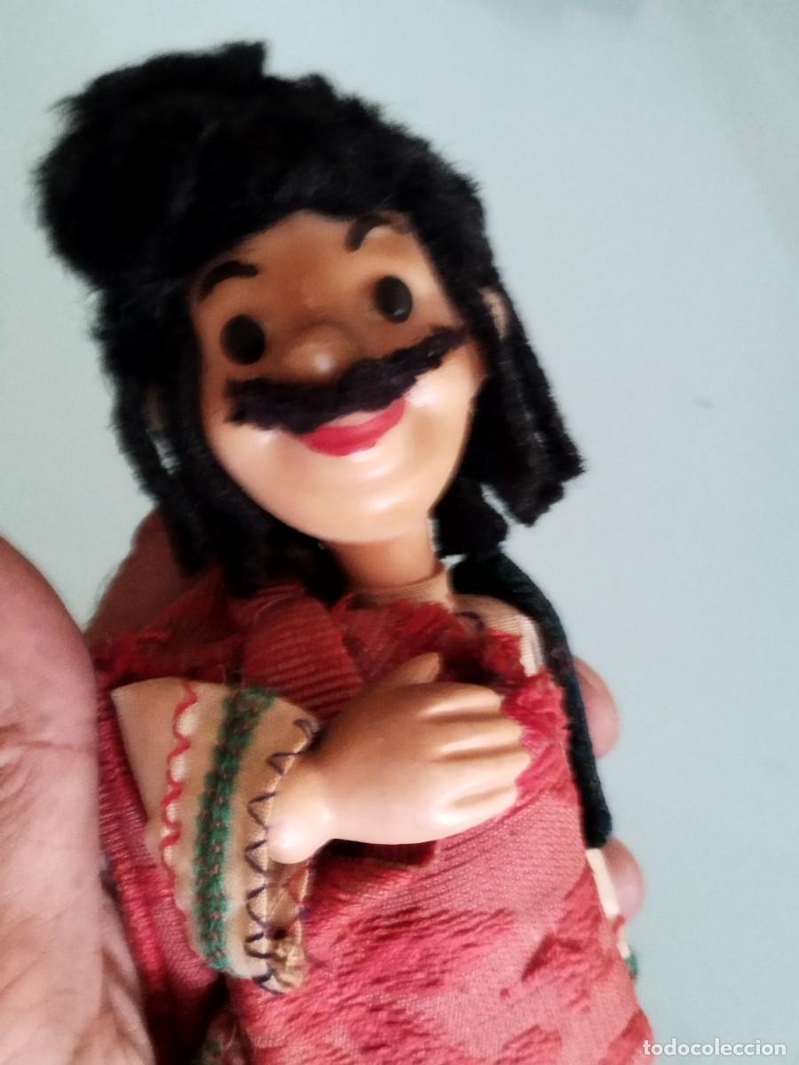 Mu&ntilde;ecas modernas: Antiguo mu&ntilde;eco con vestimenta tradicional de la URSS. - Foto 2