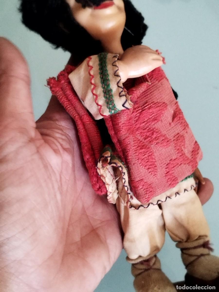 Mu&ntilde;ecas modernas: Antiguo mu&ntilde;eco con vestimenta tradicional de la URSS. - Foto 3