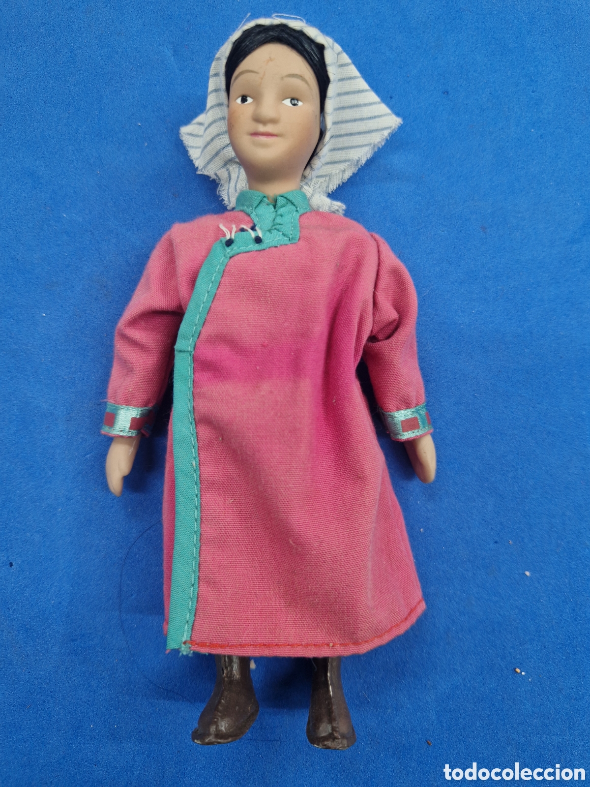 Mu&ntilde;ecas modernas: Mu&ntilde;eca de porcelana, pa&iacute;ses del mundo