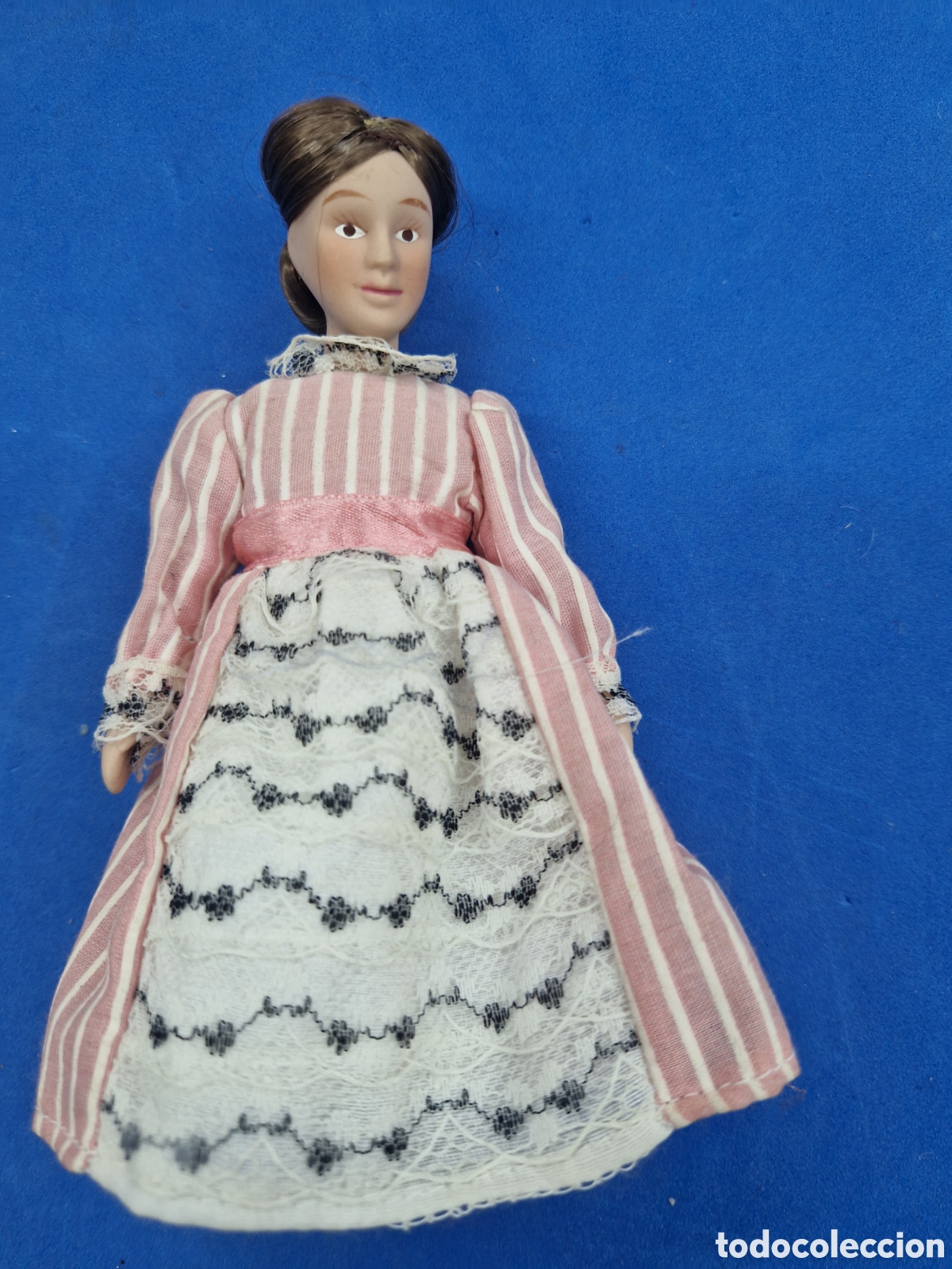 Mu&ntilde;ecas modernas: Mu&ntilde;eca de porcelana, pa&iacute;ses del mundo