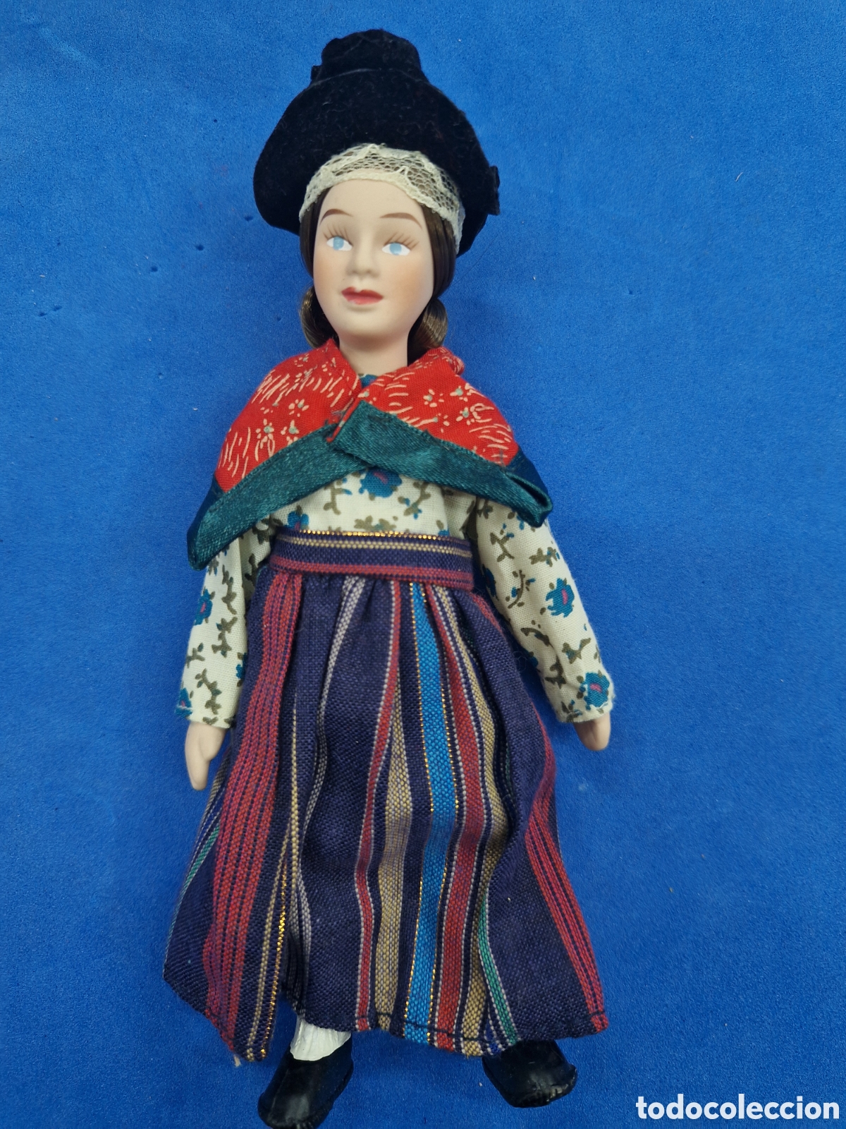 Mu&ntilde;ecas modernas: Mu&ntilde;eca de porcelana, pa&iacute;ses del mundo
