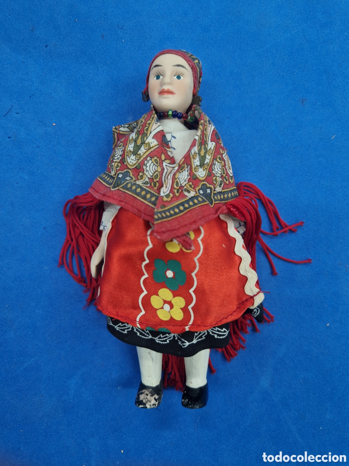 Mu&ntilde;ecas modernas: Mu&ntilde;eca de porcelana, pa&iacute;ses del mundo