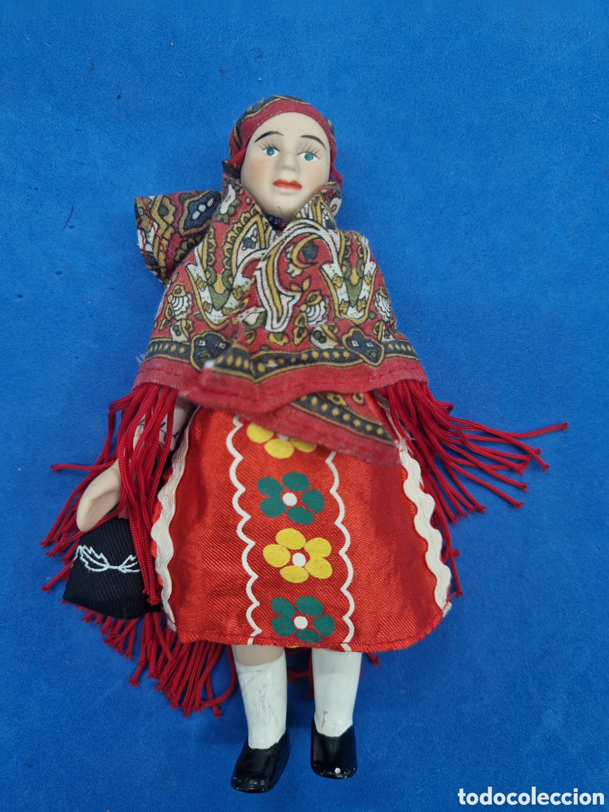 Mu&ntilde;ecas modernas: Mu&ntilde;eca de porcelana, pa&iacute;ses del mundo